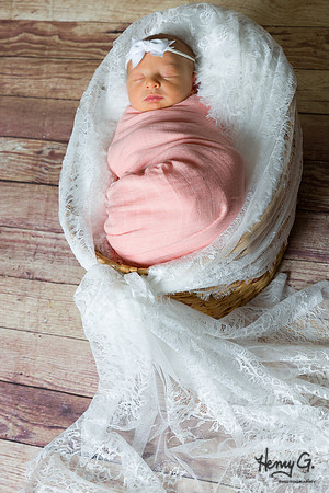 Madelyn_Newborn-8