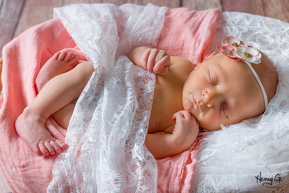 Madelyn_Newborn-18