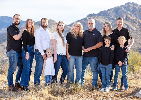 Hannah Family Portraits-0185-Edit